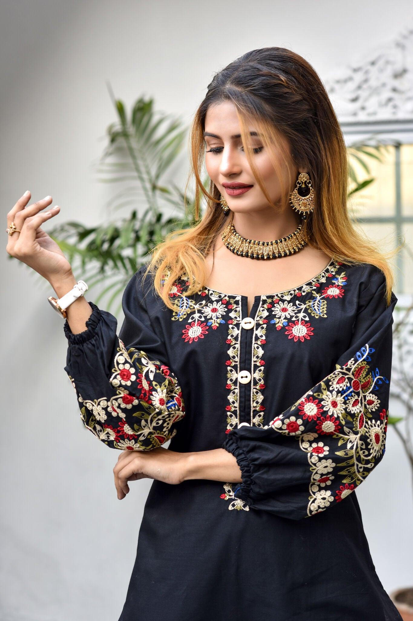 BEST SELLING - BLACK BEAUTY- 2PC EMBROIDERED COLLECOIN - Heer Pret