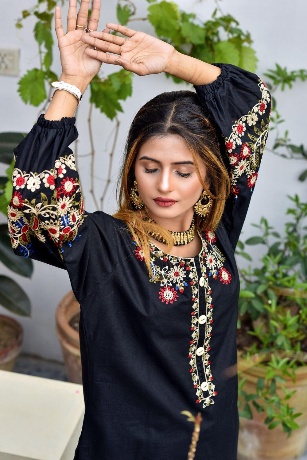 best-women-clothing-brands-in-pakistan-heer-pret